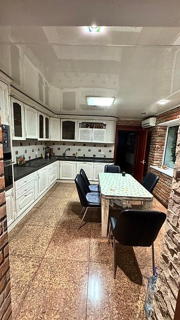 Үйлөрдү сатуу: 5 бөлмө, 178 м², 3 соток, Бишкек, Манас/Бөкөнбаев Менчик ээси — 6