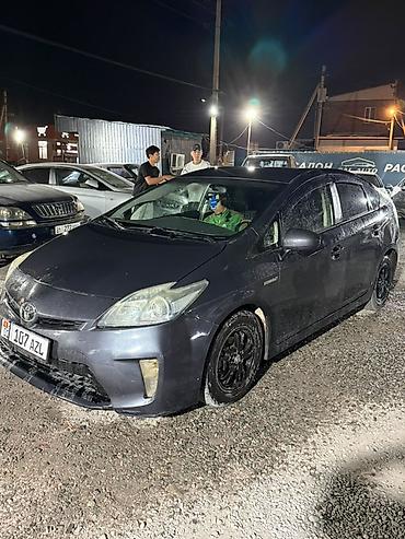 126: Toyota Prius: 2018 г., Вариатор, Гибрид, Хэтчбэк — 3