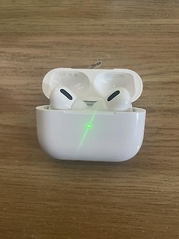 Аксессуары для мобильных телефонов: Беспроводные наушники AirPods Pro, В идеальном состоянии, оригинал — 1