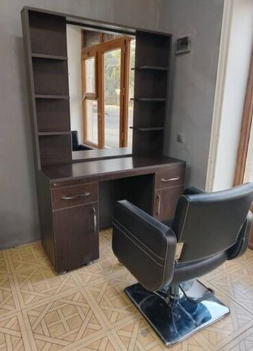 Restoran mebeli: Salon ücün güzgülü mebel Kreslo ilə birlikdə 350 azn Qeyd :hecbiri
