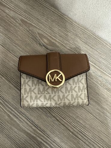 Кошельки: Продаю кошелек Michael Kors оригинал