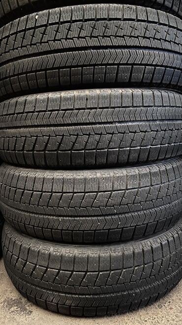 Шины: Шины 185 / 60 / R 15, Зима, Б/у, Комплект, Легковые, Япония, Bridgestone