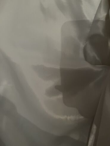 Kaputi: Beli damski kaput od boucle tkanine sa krznenim detaljima - — 10