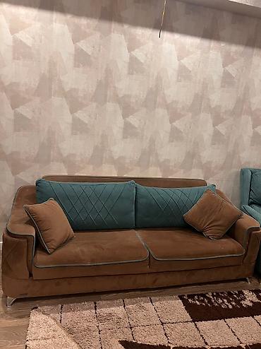 kreslo islenmis: Embawooddan alinib. Az istifade olunub . 550 azne satilir. 1 divan 2 — 3