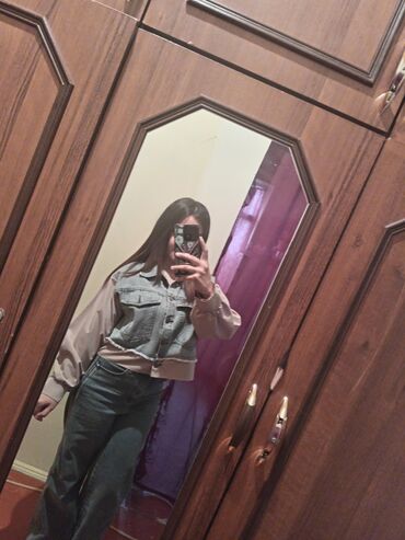 tələbələr üçün part time iş 2019: İş axtarıram.8saat ancaq.İşçiyle alçalmış formada danisanlar narahat