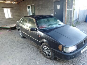 Volkswagen: Volkswagen Passat: 1991 г., 1.8 л, Механика, Бензин, Седан