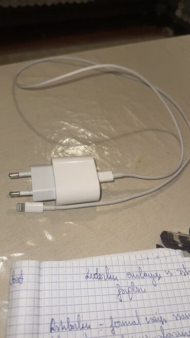 dell notebook adapter: Simsiz şarj cihazı Apple