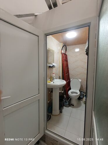 Ofislər: Obyekt icareye verilir . Şirvan şeherinde yerleşir. Tam merkezde — 9