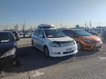 Toyota: Toyota Ipsum: 2002 г., 2.4 л, Автомат, Бензин, Минивэн — 3