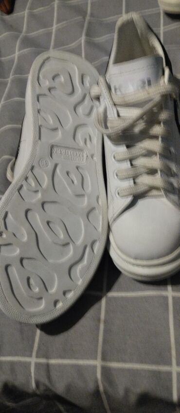 Women's Sneakers and athletic shoes: Nike, 43, bоја - Crna — 18