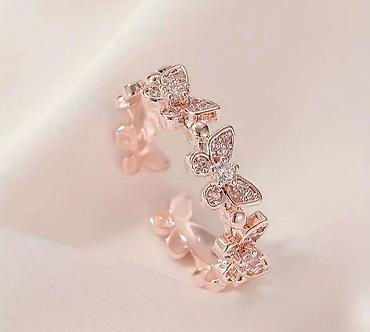 Наборы украшений: Наборы украшений с сияющими вставками Варианты комплектов: 1) — 23