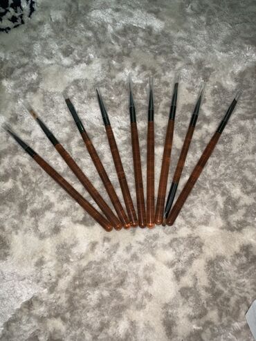 Инструменты и тележки для инструментов: Набор для маникюра и подготовки ногтей Состав: - Жидкость LONSTIN — 15