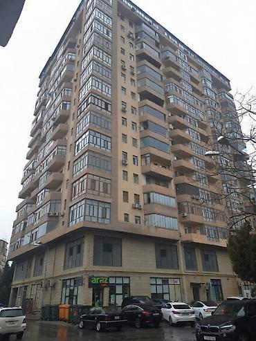 Mənzillər: 8-ci mikrorayon, 2 otaqlı, Yeni tikili, m. Azadlıq Prospekti, 90 kv. m — 1
