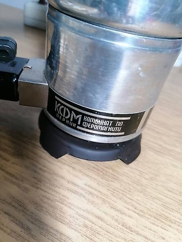 multimedija za golf 4: Metalno električno kuvalo za kafu sa duplim dnom - Model: KFM Pernik — 4