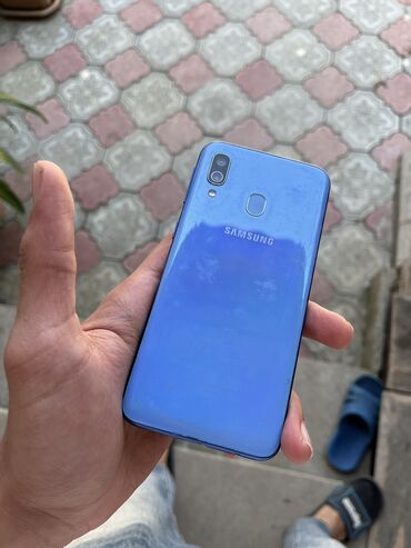 samsun a11: Samsung Galaxy A40