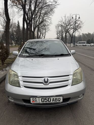 Toyota: Toyota ist: 2003 г., 1.5 л, Автомат, Бензин, Хэтчбэк