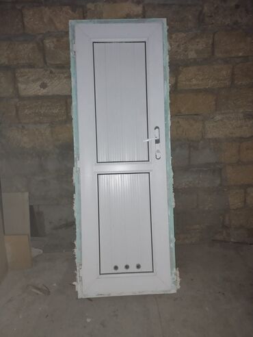 Входные двери: Plastik qapi 60 azn satilir‼️olcu 1.50×70 unvan novxani i8870 sekine