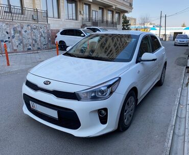 kia rio 2017: Kia Rio: 2017 г., 1.2 л, Механика, Бензин, Хетчбек