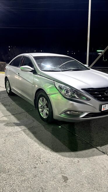 сантафе 2: Hyundai Sonata: 2010 г., 2 л, Типтроник, Газ, Седан