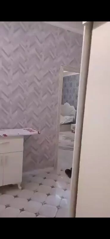 Mənzil alıram: Yasamalda 2 otaqlı ev kirayə verilir ev İdeal təmirlidir əşyalıdır