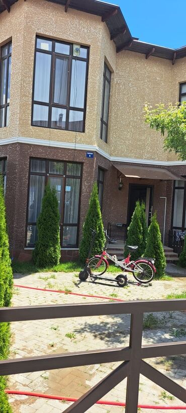 Иссык-Куль 2025: Таунхаус, Сдается таунхаус ЦО Лазурный берег, Чок-Тал, Детская площадка, Парковка, стоянка, Охраняемая территория at lalafo.kg — 10 Иссык-Куль 2025: Таунхаус, Сдается таунхаус ЦО Лазурный берег, Чок-Тал, Детская площадка, Парковка, стоянка, Охраняемая территория — 10