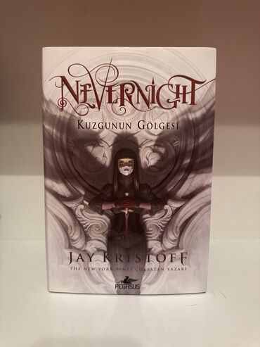 Kitablar, jurnallar, CD, DVD: Nevernight 1 CİLTLİ. TAM YENİ vəziyyətdədir. Heç bir cırığı, qat izi