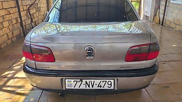 Opel: Opel Omega: 2 l | Sedan — 3