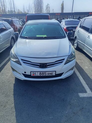 авто электромобил: Hyundai Solaris: 2015 г., 1.4 л, Механика, Бензин, Седан