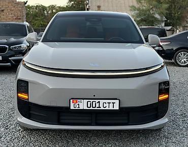 Lixiang: Lixiang L6: 2024 г., 1.5 л, Автомат, Гибрид, Кроссовер — 2