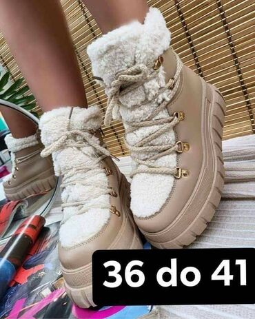 balenciaga triple s: Gležnjače, 37