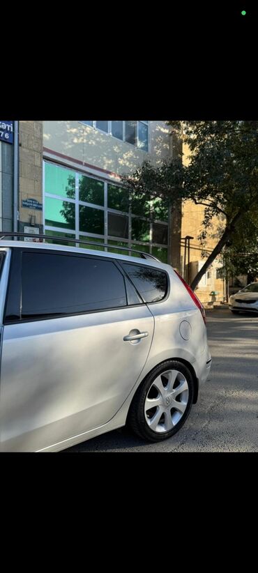 təkər 16 c: Hyundai i30 disk və təkərlər ideal vəziyyətdə, təkərlər 50 faizdir