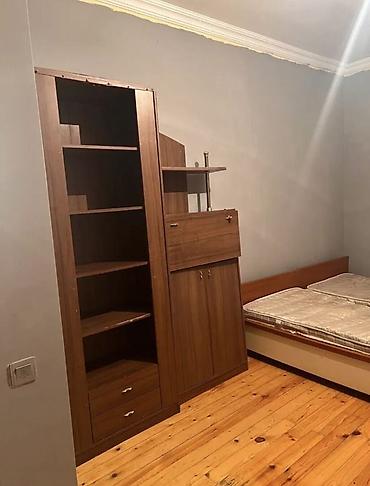 Uzunmüddətli kirayə mənzillər: Ev sahibiyəm Vasitəçi deyiləm. 3 Mərtəbəli Apartman. 1 ci mertebesi👍🏻 — 6