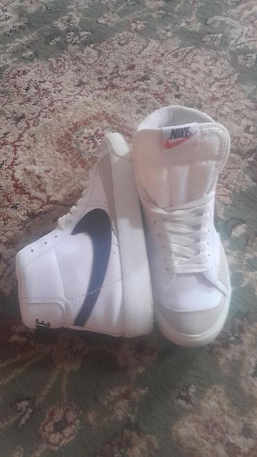 laurel c 35: Мужские кроссовки, 37, Nike, Новый, цвет - Белый, Самовывоз — 1