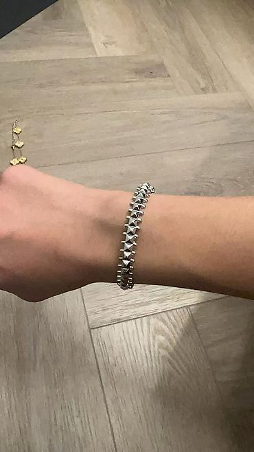 Наборы украшений: Набор украшений: браслеты и подвески. цена 350 за цепочки И — 5
