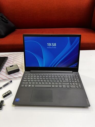 купить офисный ноутбук: Ноутбук, Lenovo, Intel Core i5, 15.6 ", Для несложных задач