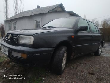 новые номера мегаком 999: Volkswagen Vento: 1995 г., 1.8 л, Механика, Бензин, Седан