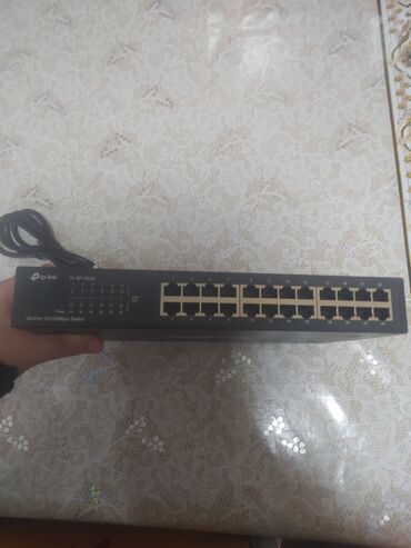 kontakt home modem: 24 port kommutator satılır cox idealdır demek olar istifadə olunmayıb