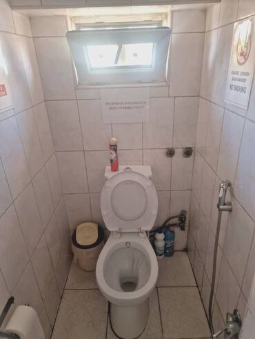 Anbar və emalatxanalar: Səbail rayonu, Badamdar şossesində, 1-ci massivdə əsas yolun üstündə — 30