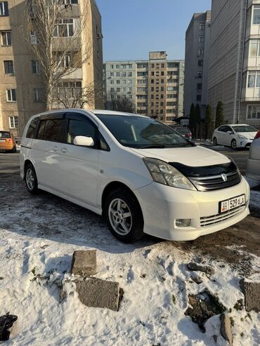 Toyota: Toyota Isis: 2005 г., 1.8 л, Автомат, Бензин, Минивэн