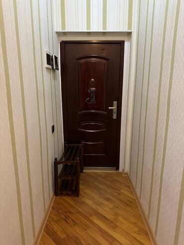 Uzunmüddətli kirayə mənzillər: Həzi Aslanov metrosu,Şanliurfanın arxasında,Şərur mtkda,18 — 5