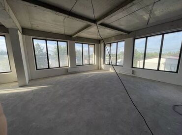 аренда коммерческого помещения бишкек: Сдаю Офис, 210 м², В жилом комплексе, 1 линия, С отдельным входом, С отдельным сан узлом