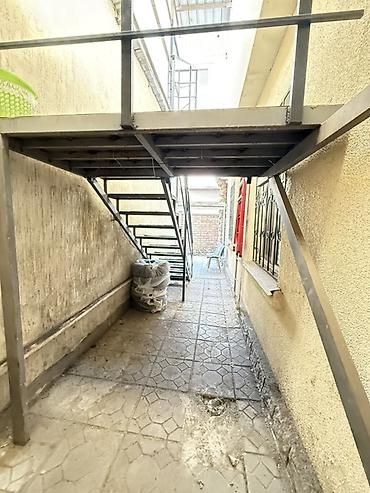 Аренда помещений свободного назначения: Сдается коммерческое помещение по первой линии, по улице Ахунбаева — 10