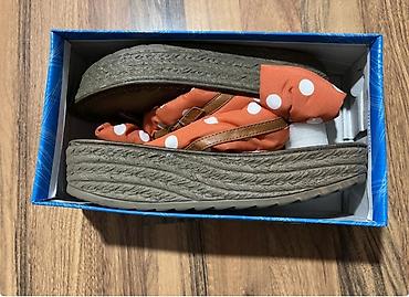 esprit mokasine: Savrsenstvo od papuca,broj 39,duzina gazista 25 cm,sa naprstkom — 2