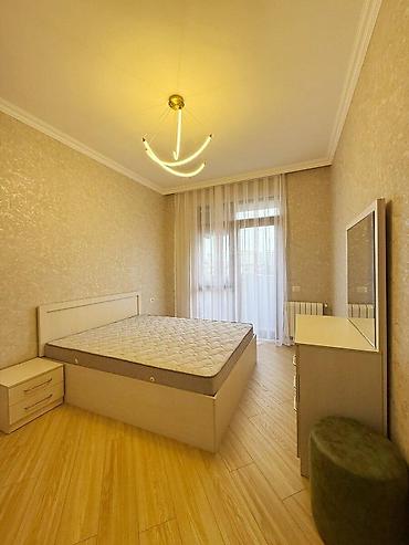 nerj cən satilir: 8-ci kilometr, 3 otaqlı, Yeni tikili, m. Neftçilər, 96 kv. m — 5
