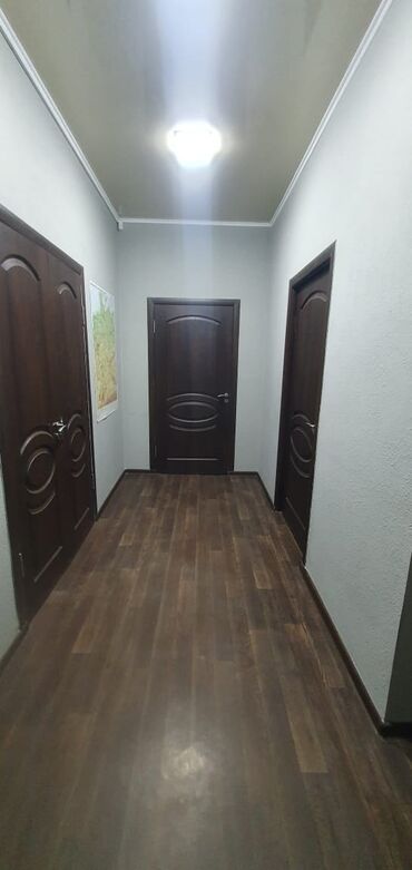 помещения в аренду ош: Сдаю Офис, 75 м², В частном доме, С отдельным сан узлом