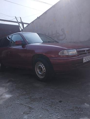 opel masin: 🚗 TƏCİLİ SATILIR! Opel Astra Caravan (universal), tünd qırmızı rəng — 1
