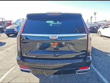 cadillac escalade: Cadillac Escalade: 3 l | 2023 il 39500 km Ofrouder/SUV — 2