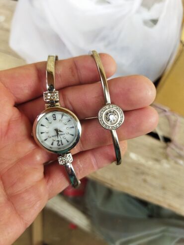 gümüş saatlar: Yeni, Klassik Saat dəsti, rəng - Gümüşü
