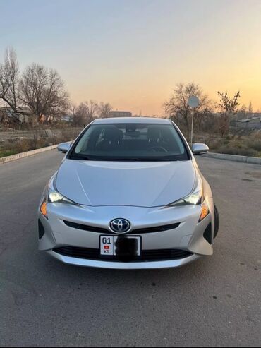 раф 4 2018: Toyota Prius: 2018 г., 1.8 л, Вариатор, Гибрид
