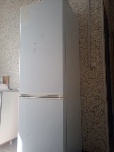 Холодильник Hisense, Б/у, Side-By-Side (двухдверный), De frost (капельный), 165 *